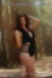 aimilboback women ads looking